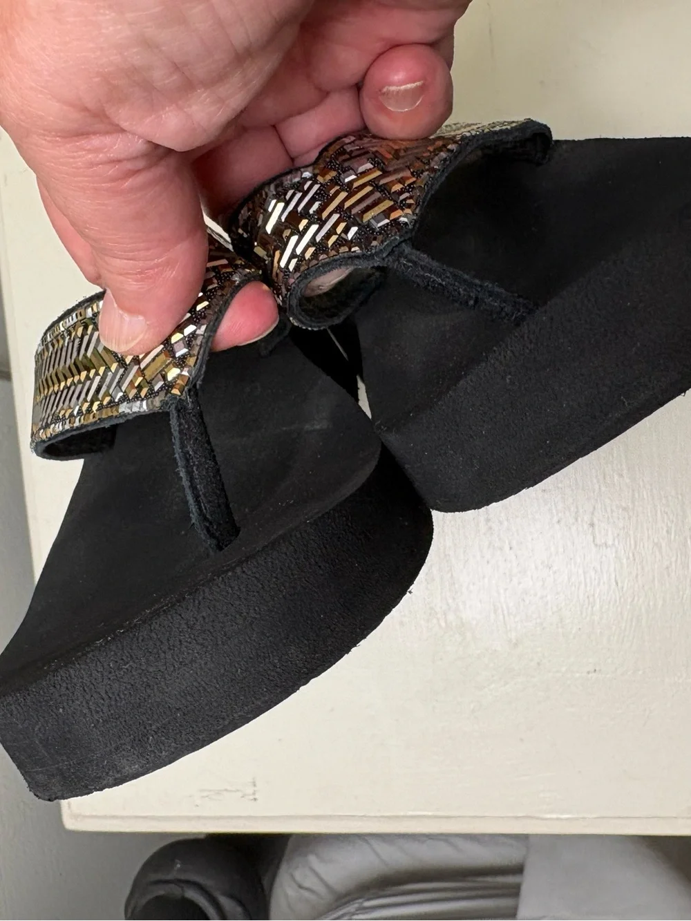 Yellow Box Silvyn Wedge Dressy Sandals Flip Flops. Size 7. - Picture 5 of 9